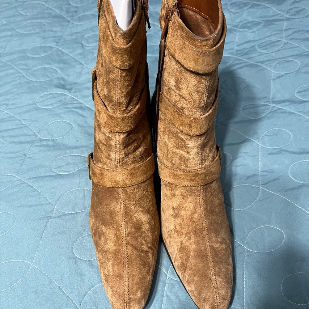 AJ Valenci ankle boots